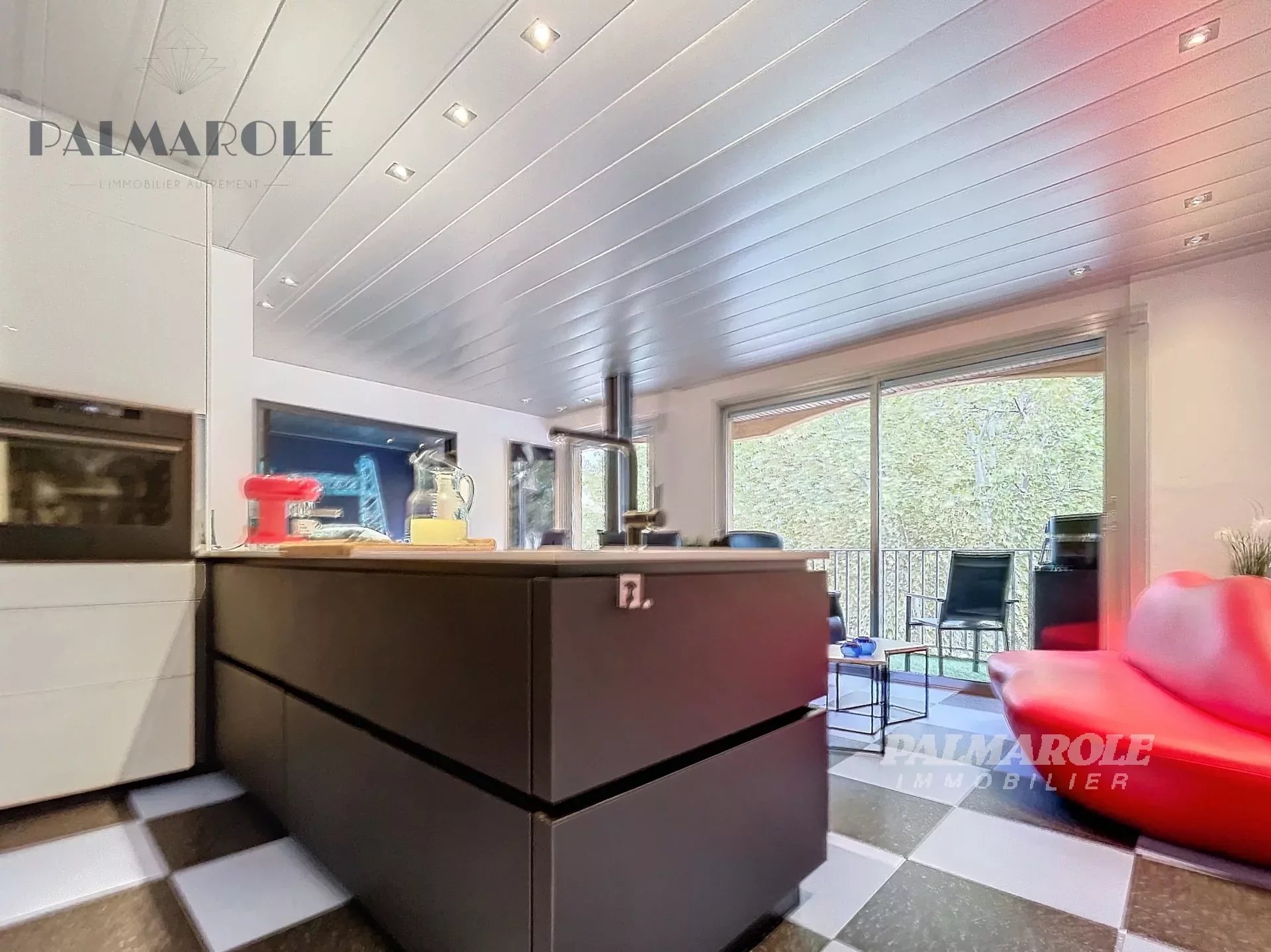 Perpignan Cours palmarole t2 parking et terrasse + cave