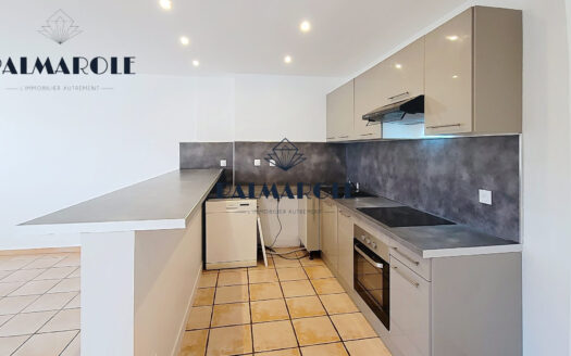 PERPIGNAN LES REMPARTS- VASTE T3 DE 85M² avec terrasse et climatisation